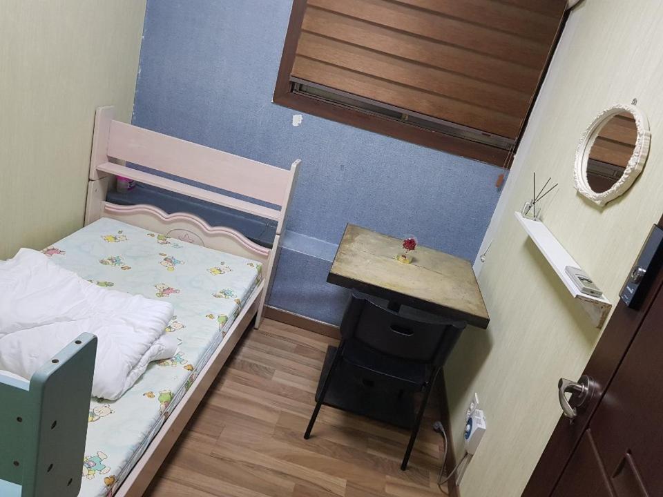 Backpackers' House Hotel Busan Ngoại thất bức ảnh